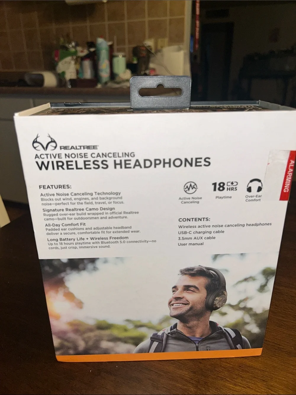 Realtree Camo Wireless Over-Ear Headphones - Black and Brown Camo